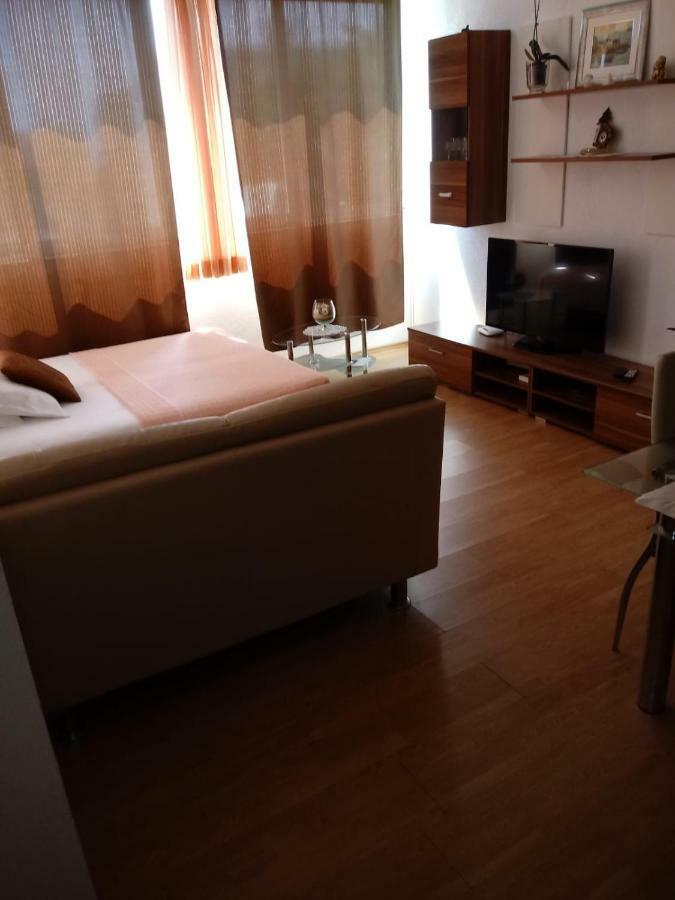 Apartments Centar - Mirjana Makarska Exterior photo