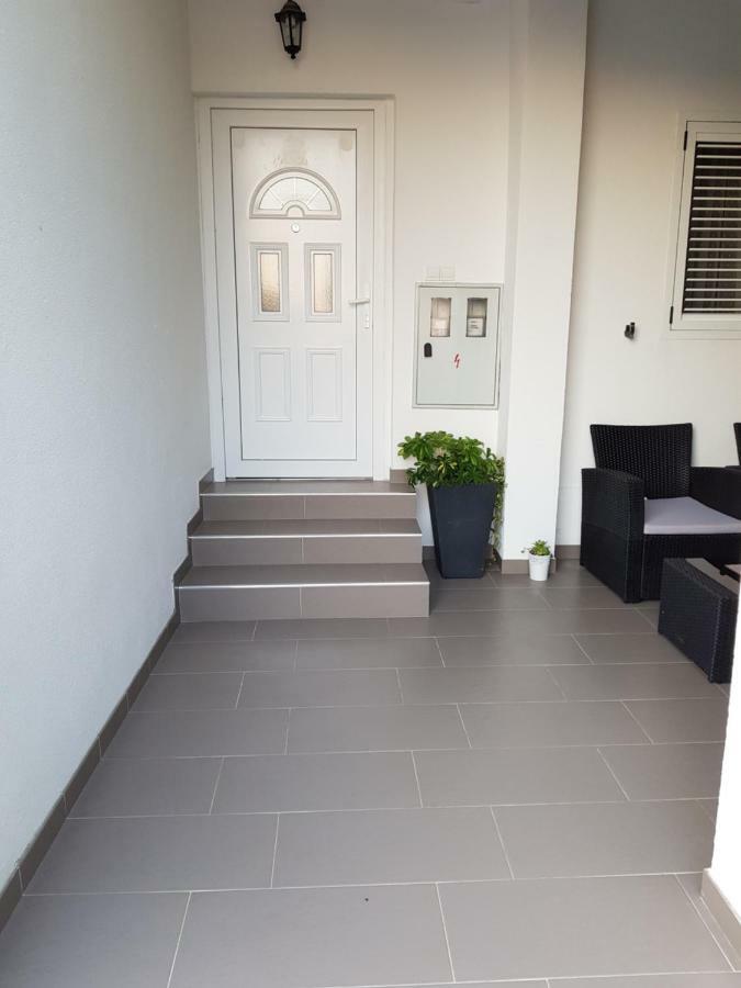 Apartments Centar - Mirjana Makarska Exterior photo