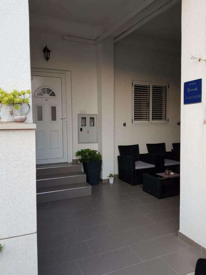 Apartments Centar - Mirjana Makarska Exterior photo